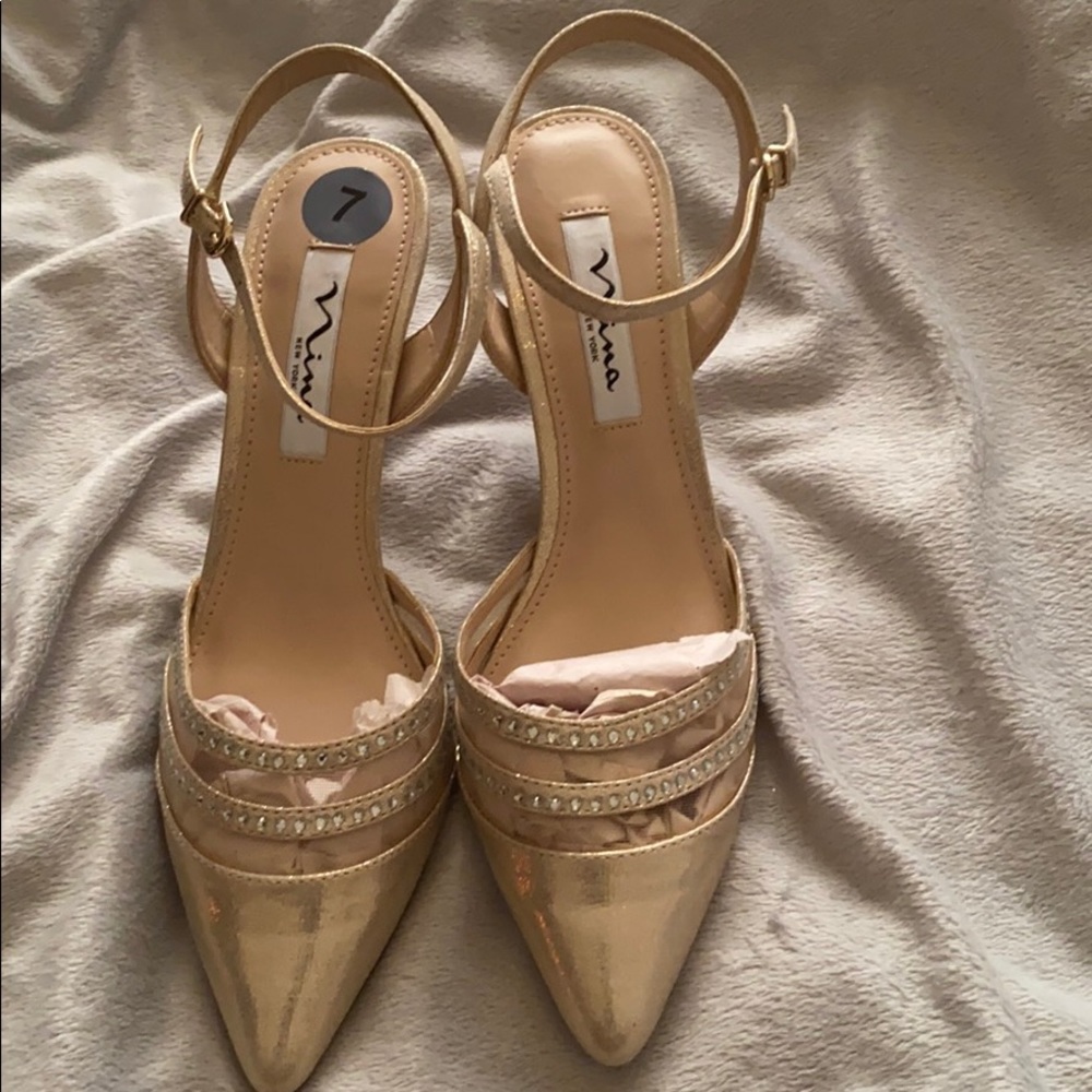 Designer shoes - Picture 3 of 3
